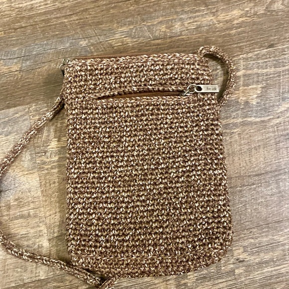 THE SAK Classic Crochet Small Crossbody Bag Purse. 7x9 - Picture 7 of 10